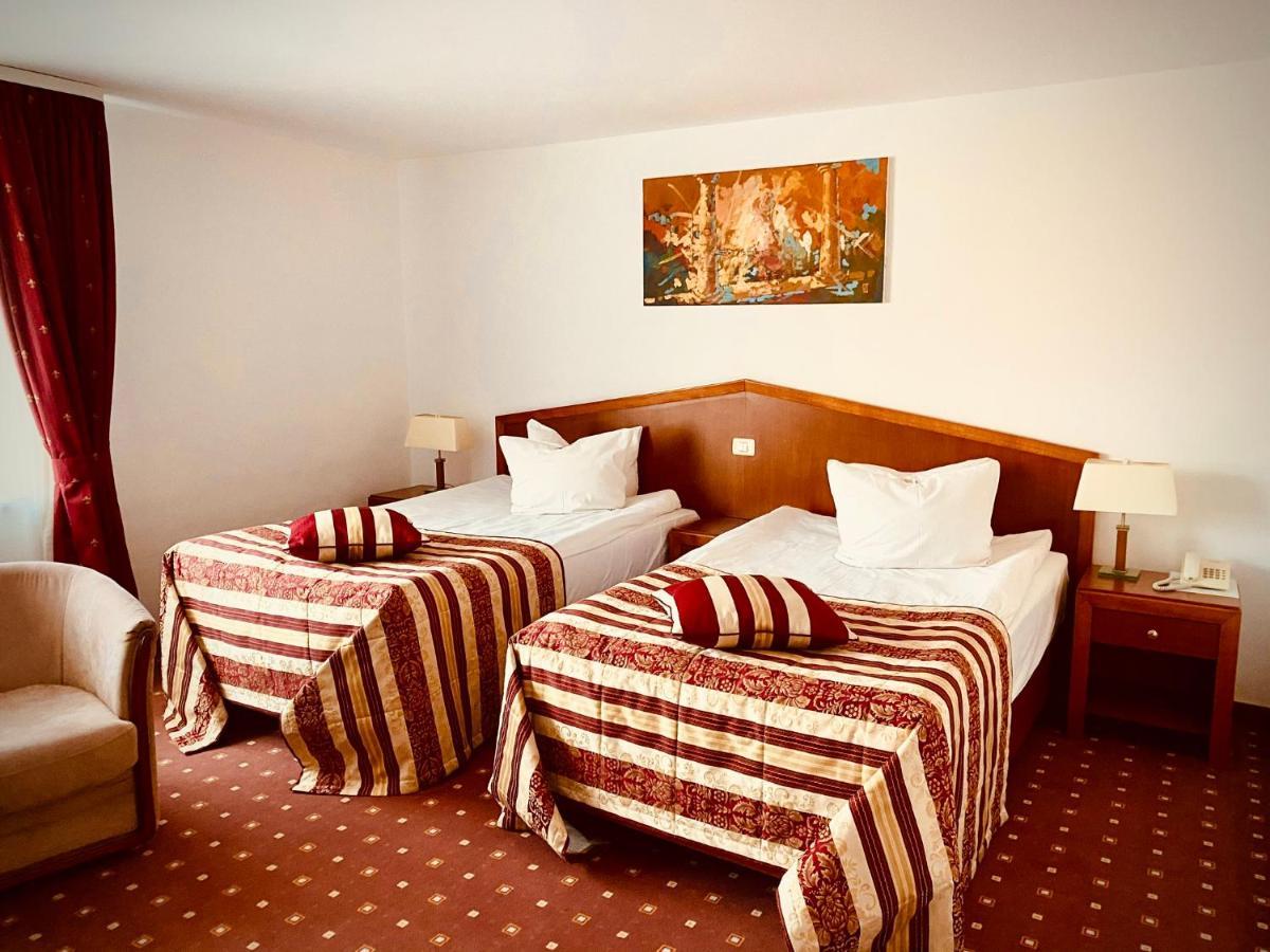 Casa Jasmine Hotel บราชอฟ ภายนอก รูปภาพ