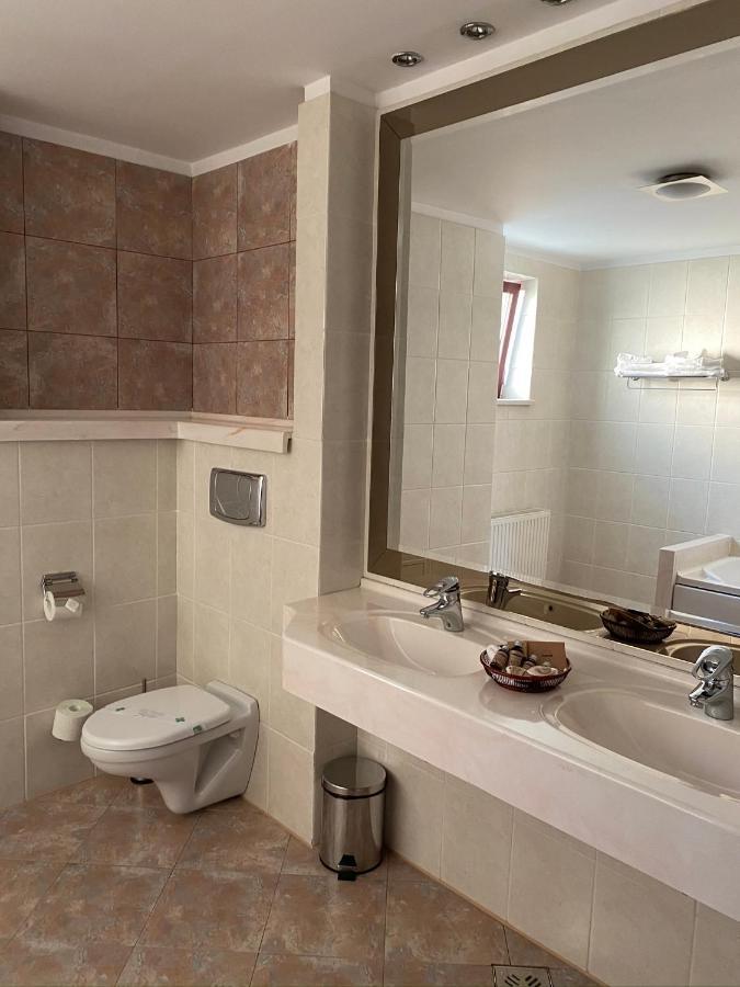 Casa Jasmine Hotel บราชอฟ ภายนอก รูปภาพ