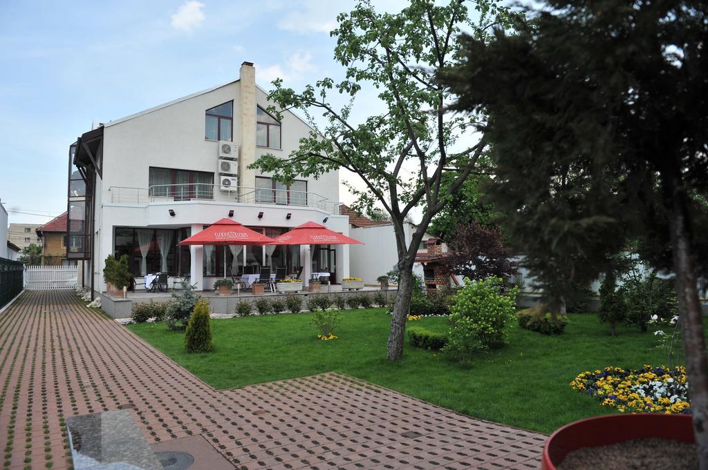 Casa Jasmine Hotel บราชอฟ ภายนอก รูปภาพ